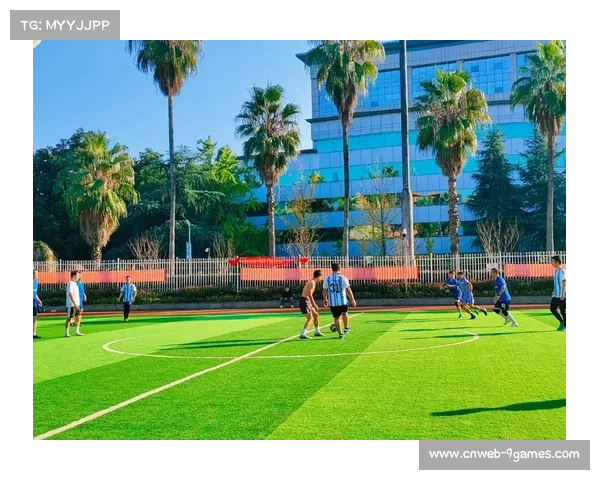 基层足球赛因天气延期，社区活动调整